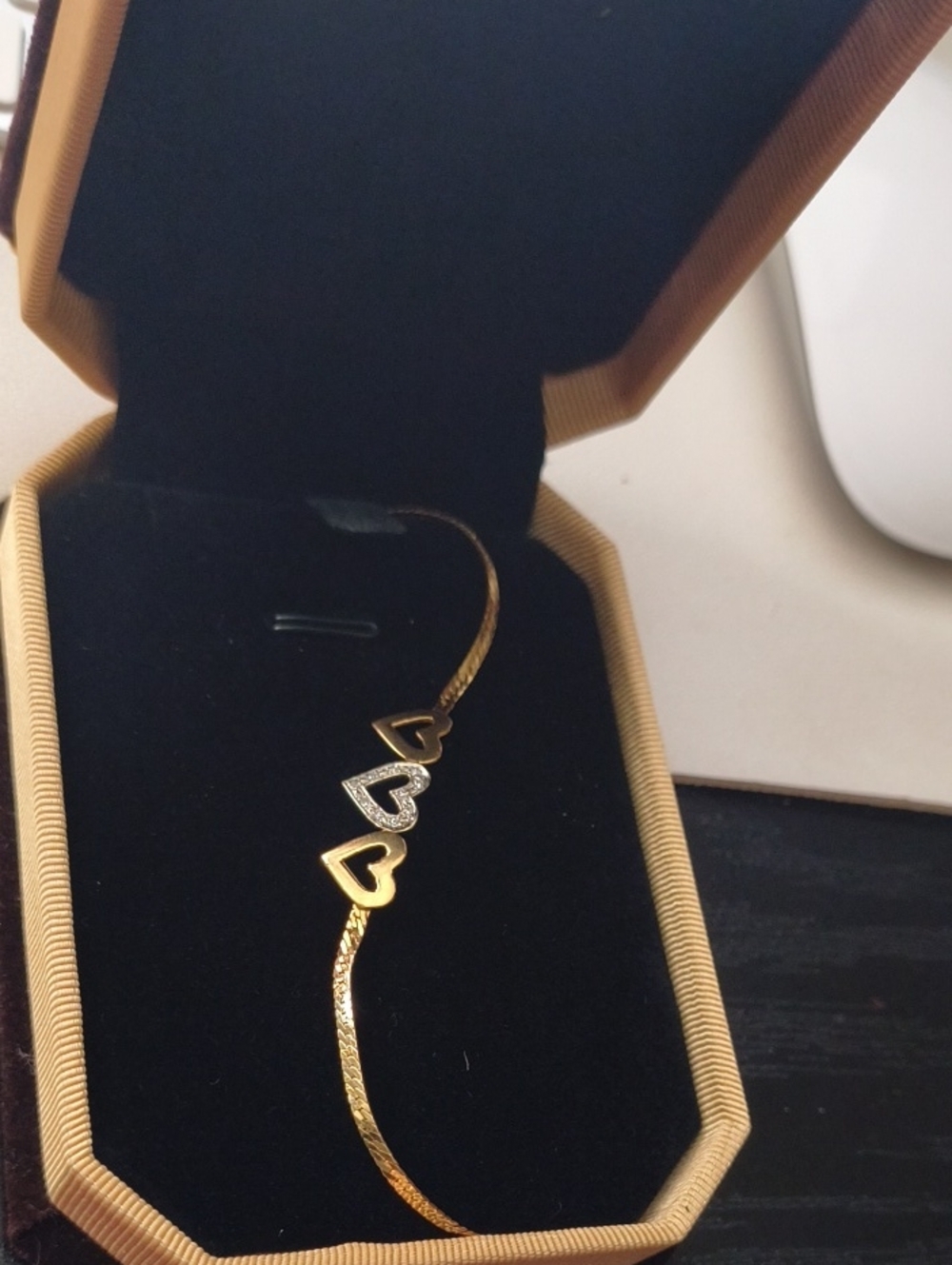 14k Gold Three Heart with diamond Center Bracelet